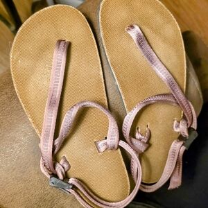 Women's Earth Runner Circadian Sandals